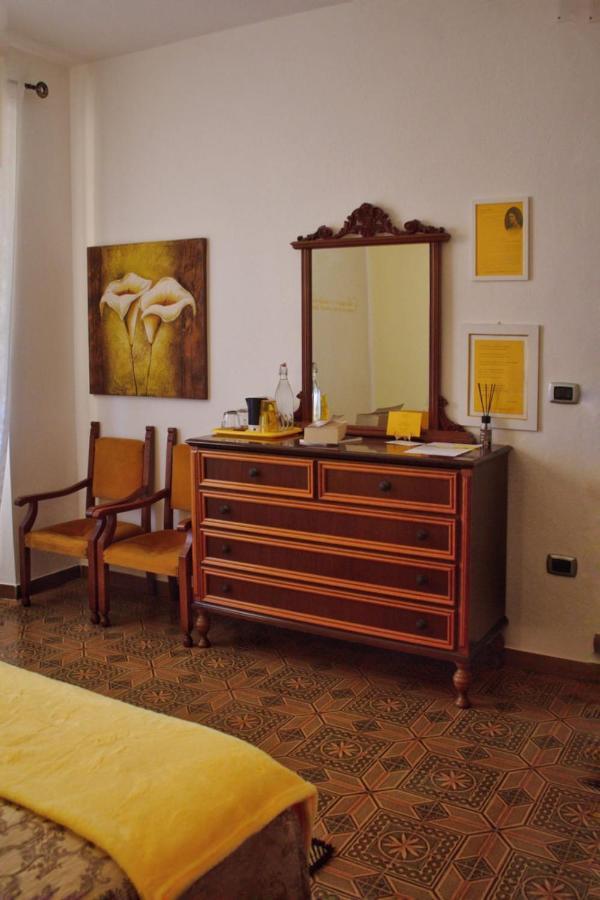 La Collina Dei Ciliegi Bed & Breakfast Sarule ภายนอก รูปภาพ